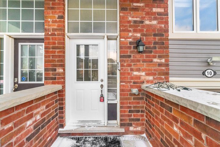 Photo 3 at 10 Vanhorne Close, Northwest Brampton, Brampton