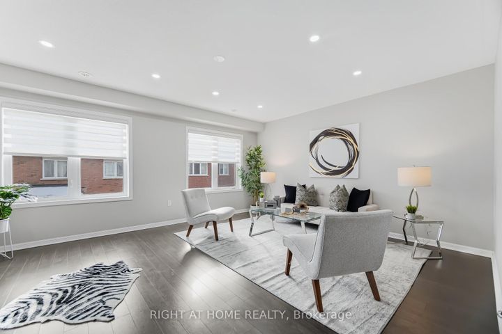 Photo 16 at 10 Vanhorne Close, Northwest Brampton, Brampton