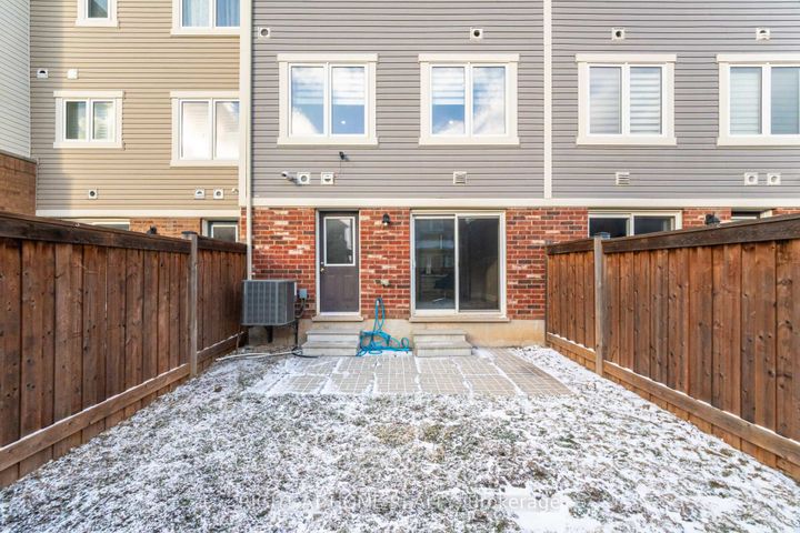 Photo 39 at 10 Vanhorne Close, Northwest Brampton, Brampton