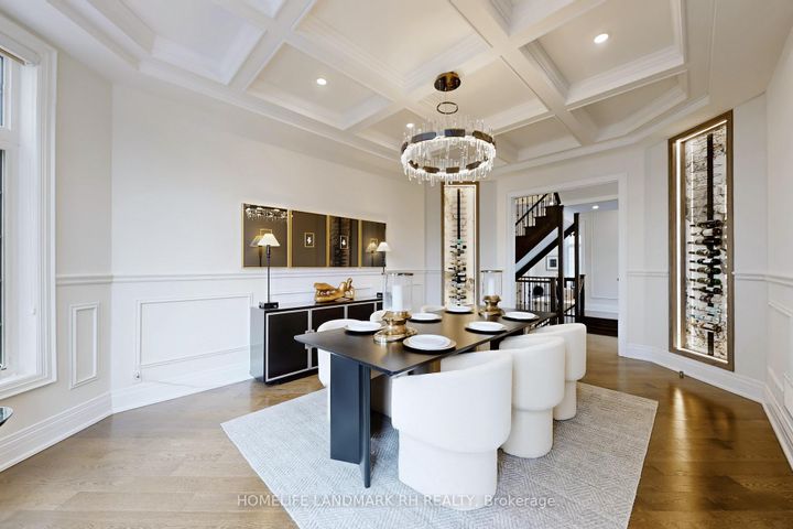 Photo 7 at 38 Kaia Court, Patterson, Vaughan