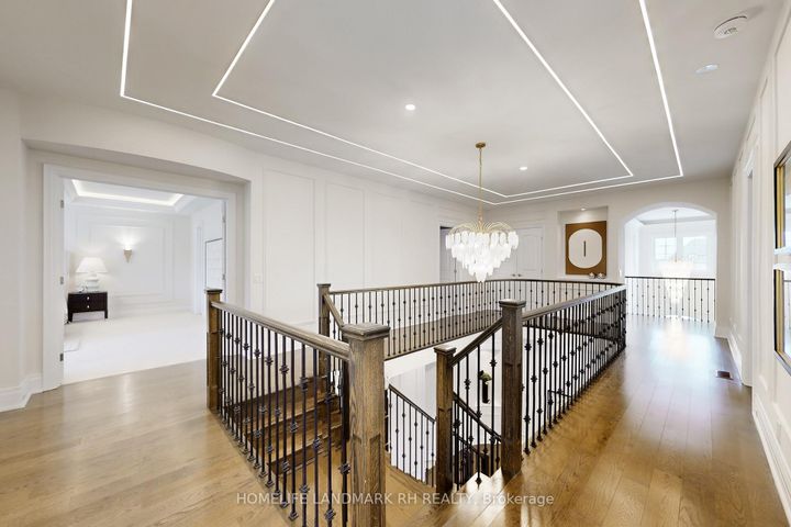 Photo 24 at 38 Kaia Court, Patterson, Vaughan