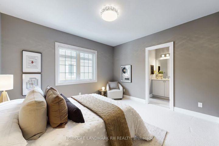 Photo 32 at 38 Kaia Court, Patterson, Vaughan