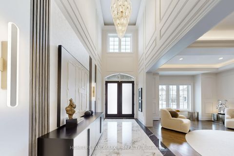 Photo 2 at 38 Kaia Court, Patterson, Vaughan