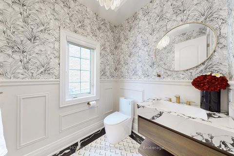 Photo 19 at 38 Kaia Court, Patterson, Vaughan