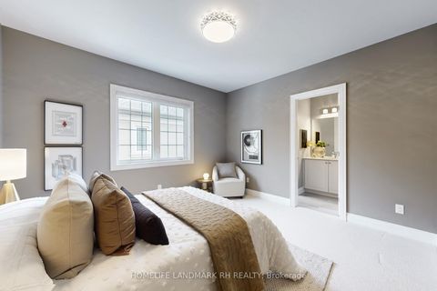 Photo 32 at 38 Kaia Court, Patterson, Vaughan