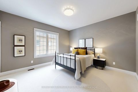 Photo 40 at 38 Kaia Court, Patterson, Vaughan