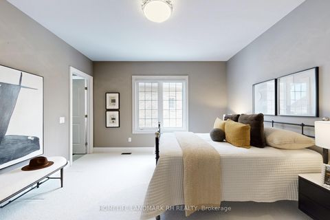 Photo 41 at 38 Kaia Court, Patterson, Vaughan