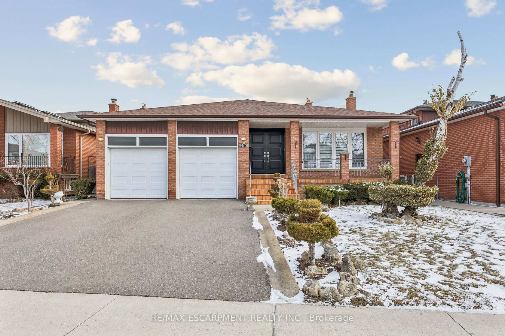1400 Bough Beeches Boulevard, Rathwood, Mississauga by Loree Meneguzzi Real Estate 1400 Bough Beeches Boulevard, Rathwood, Mississauga