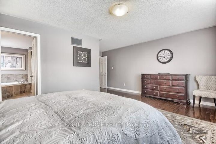 Photo 26 at 154 Peter Rupert Avenue W, Patterson, Vaughan