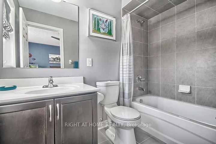 Photo 33 at 154 Peter Rupert Avenue W, Patterson, Vaughan