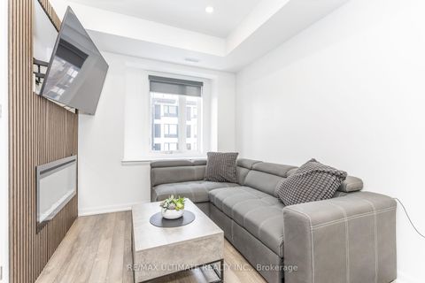 Photo 5 at 13 Caroline Carpenter Grove, CFB, Toronto