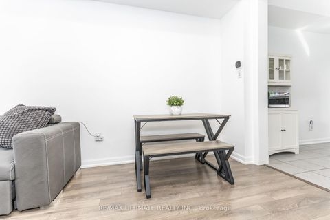 Photo 7 at 13 Caroline Carpenter Grove, CFB, Toronto