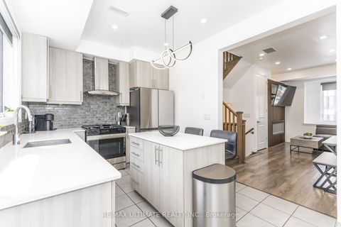 Photo 9 at 13 Caroline Carpenter Grove, CFB, Toronto