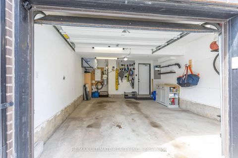 Photo 33 at 13 Caroline Carpenter Grove, CFB, Toronto