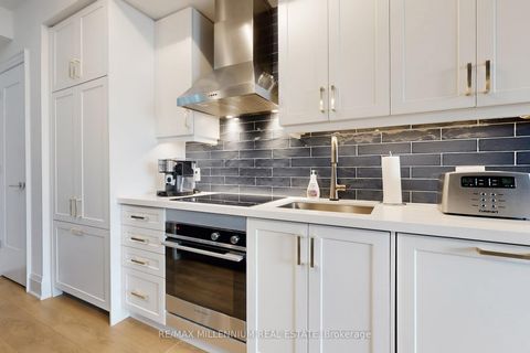 Photo 23 at 2202 - 30 Elm Drive W, City Centre, Mississauga