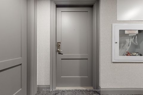 Photo 42 at 2202 - 30 Elm Drive W, City Centre, Mississauga