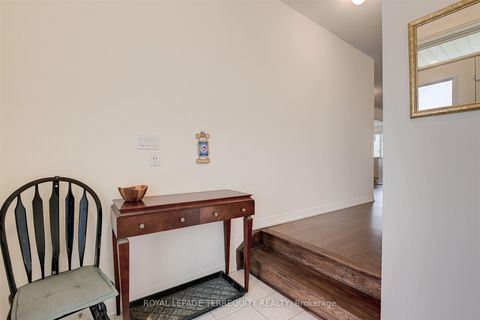 Photo 4 at 137 East Shore Drive, Bowmanville, Clarington