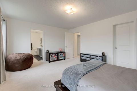 Photo 23 at 137 East Shore Drive, Bowmanville, Clarington