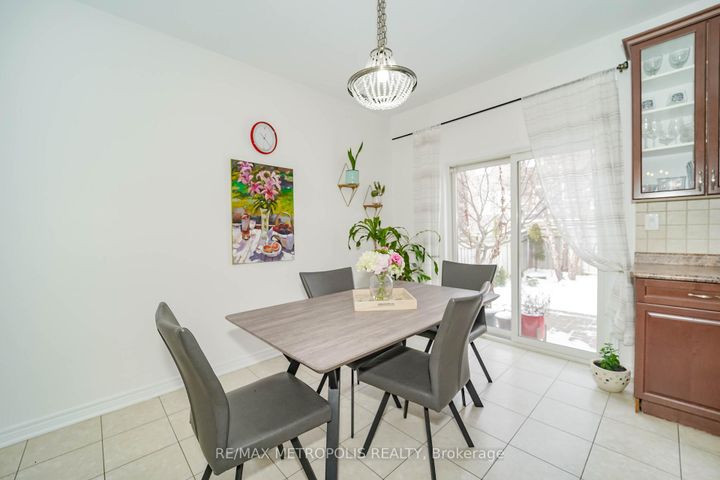 Photo 8 at 58 Lady Loretta Lane, Patterson, Vaughan