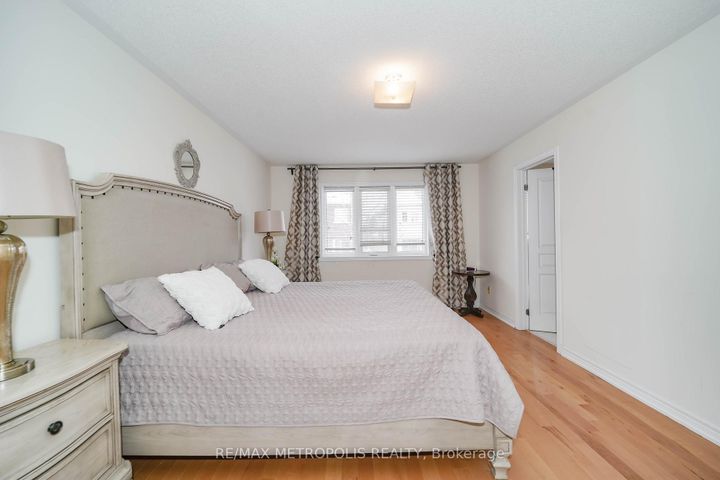 Photo 19 at 58 Lady Loretta Lane, Patterson, Vaughan