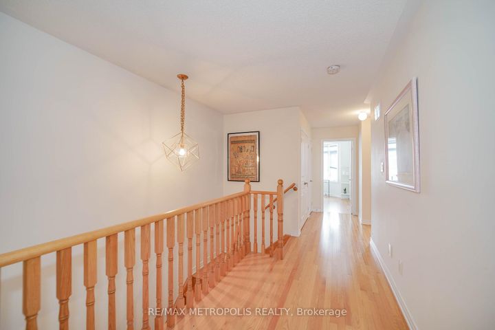 Photo 24 at 58 Lady Loretta Lane, Patterson, Vaughan