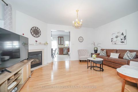 Photo 5 at 58 Lady Loretta Lane, Patterson, Vaughan