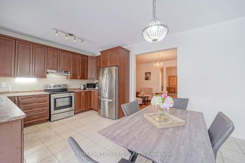 Photo 12 at 58 Lady Loretta Lane, Patterson, Vaughan