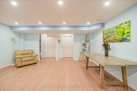 Photo 32 at 58 Lady Loretta Lane, Patterson, Vaughan