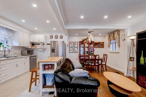 Photo 9 at 436 Oakwood Avenue, Oakwood Village, Toronto