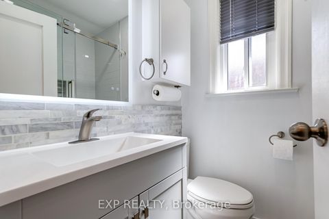 Photo 12 at 436 Oakwood Avenue, Oakwood Village, Toronto