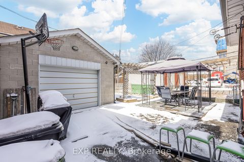 Photo 28 at 436 Oakwood Avenue, Oakwood Village, Toronto