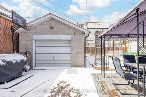 Photo 29 at 436 Oakwood Avenue, Oakwood Village, Toronto