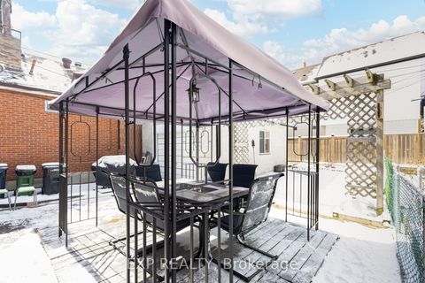 Photo 30 at 436 Oakwood Avenue, Oakwood Village, Toronto