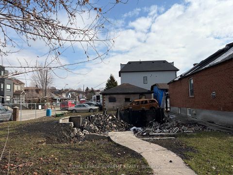 Photo 2 at 1785 Keele Street, Eglinton West, Toronto