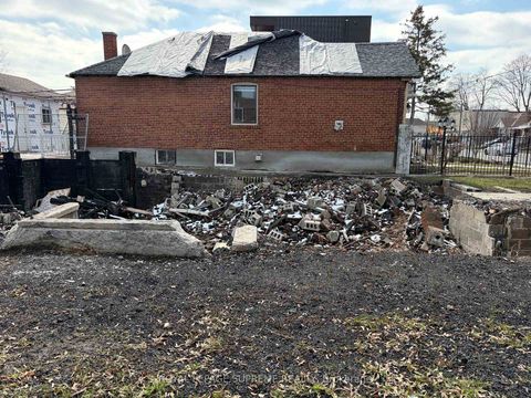 Photo 3 at 1785 Keele Street, Eglinton West, Toronto