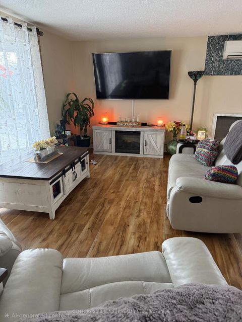 Photo 5 at 25 Comforts Cove Crescent, Rural Innisfil, Innisfil