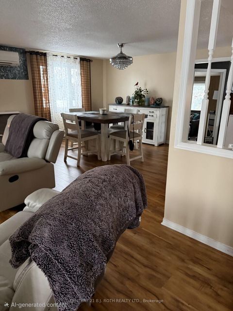 Photo 8 at 25 Comforts Cove Crescent, Rural Innisfil, Innisfil