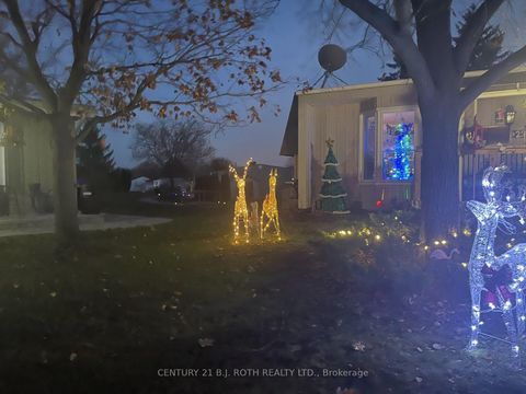 Photo 32 at 25 Comforts Cove Crescent, Rural Innisfil, Innisfil