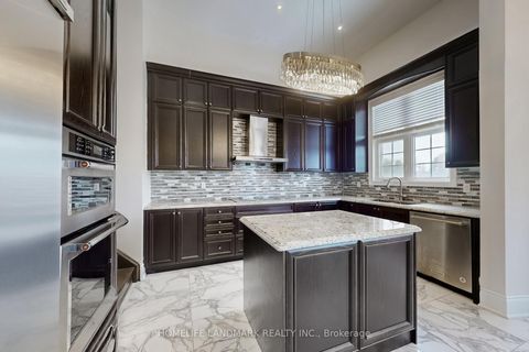 Photo 7 at 75 Hurst Avenue, Patterson, Vaughan