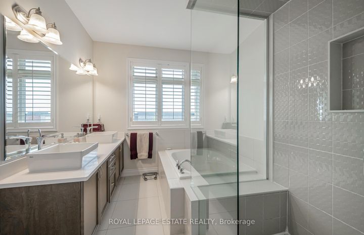 Photo 29 at 29 Provost Trail, Bram West, Brampton