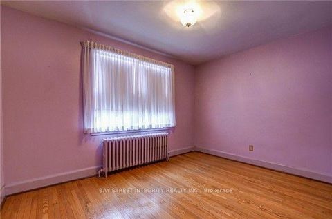 Photo 12 at 889 Royal York Road, Queensway, Toronto