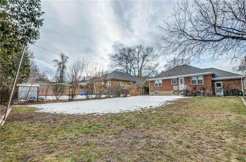 Photo 19 at 889 Royal York Road, Queensway, Toronto