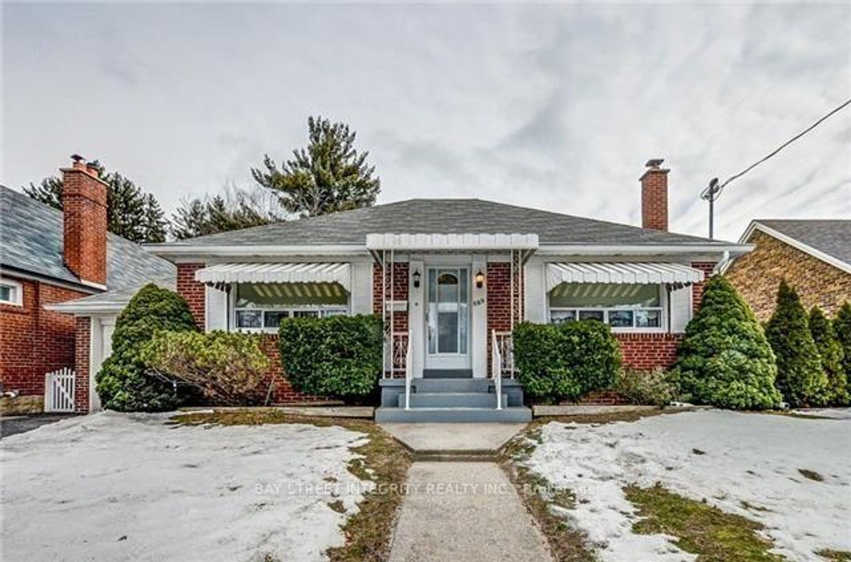 889 Royal York Road, Queensway, Toronto 