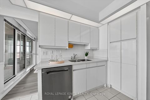 Photo 15 at 1030 - 10 Guildwood Parkway, Guildwood, Toronto