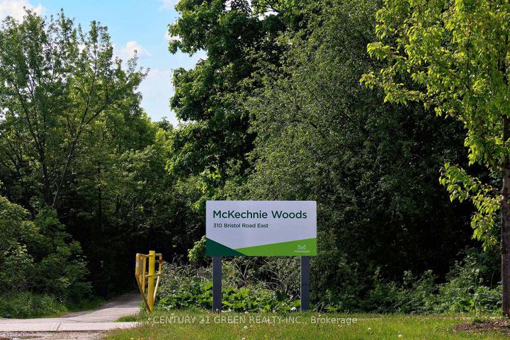 Photo 49 at 170 - 455 Apache Court, Hurontario, Mississauga