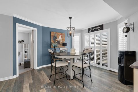 Photo 9 at 12 Muir Drive, Ardagh, Barrie