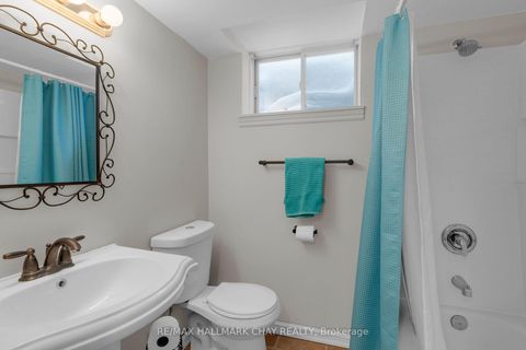 Photo 23 at 12 Muir Drive, Ardagh, Barrie