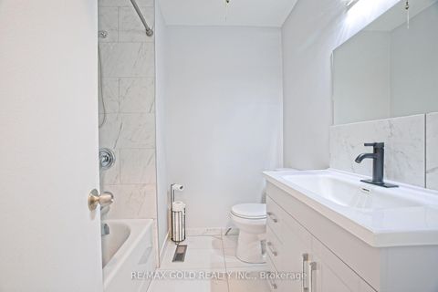Photo 6 at 130 Duncanwoods Drive, Humber Summit, Toronto