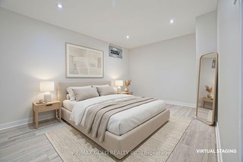 Photo 11 at 130 Duncanwoods Drive, Humber Summit, Toronto