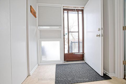 Photo 32 at 130 Duncanwoods Drive, Humber Summit, Toronto